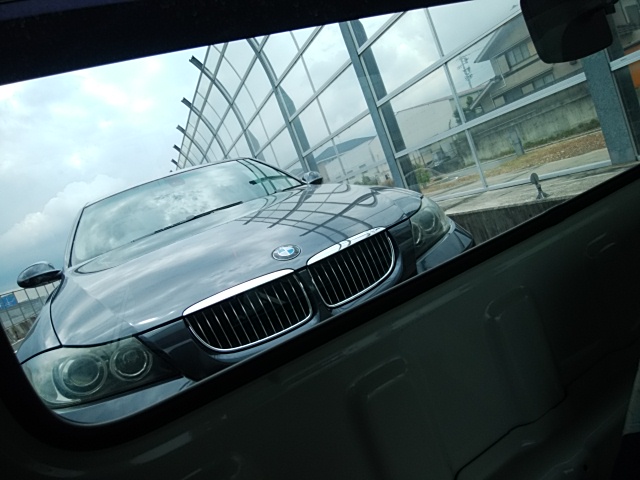 BMW323i セダンまたまたフロントガラス以外以外にフィルム施工