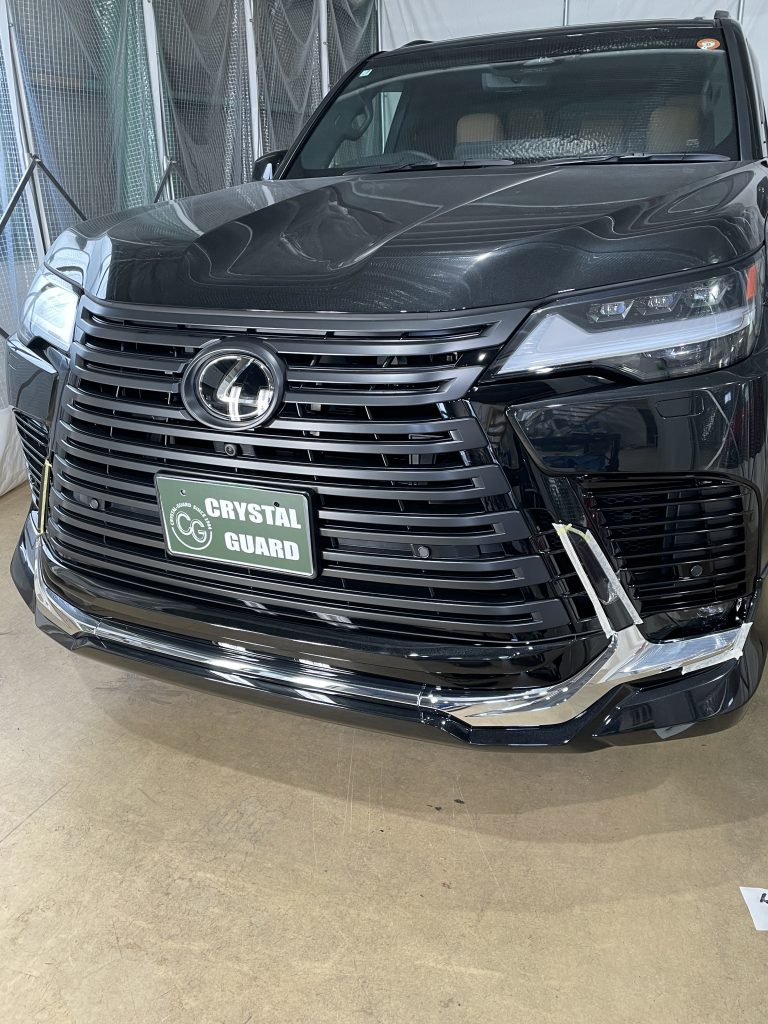 レクサスLXのバンパーメッキパーツラッピング