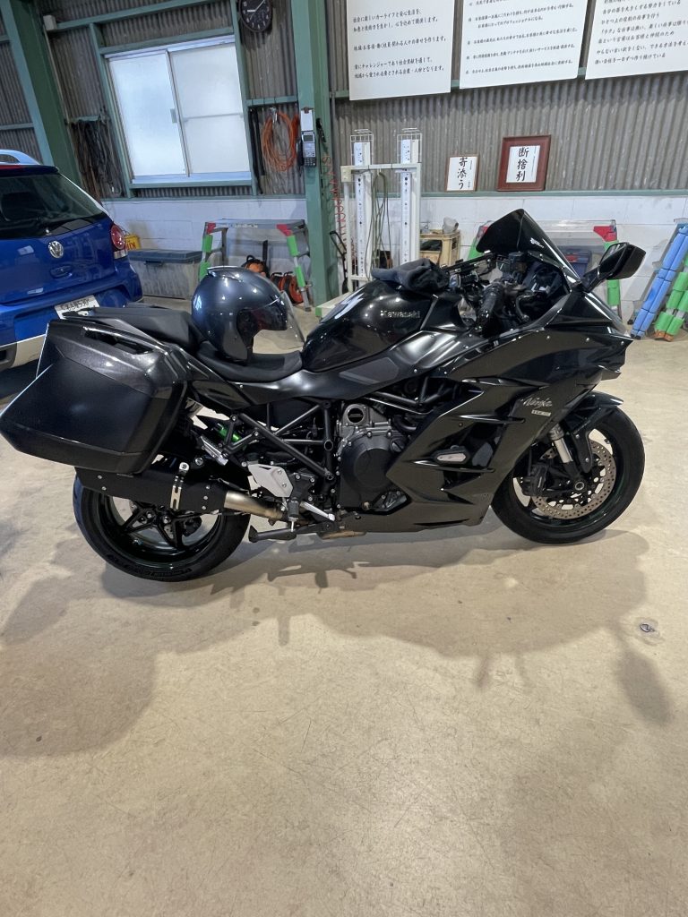 カワサキニンジャH2SXのフルラッピング　①