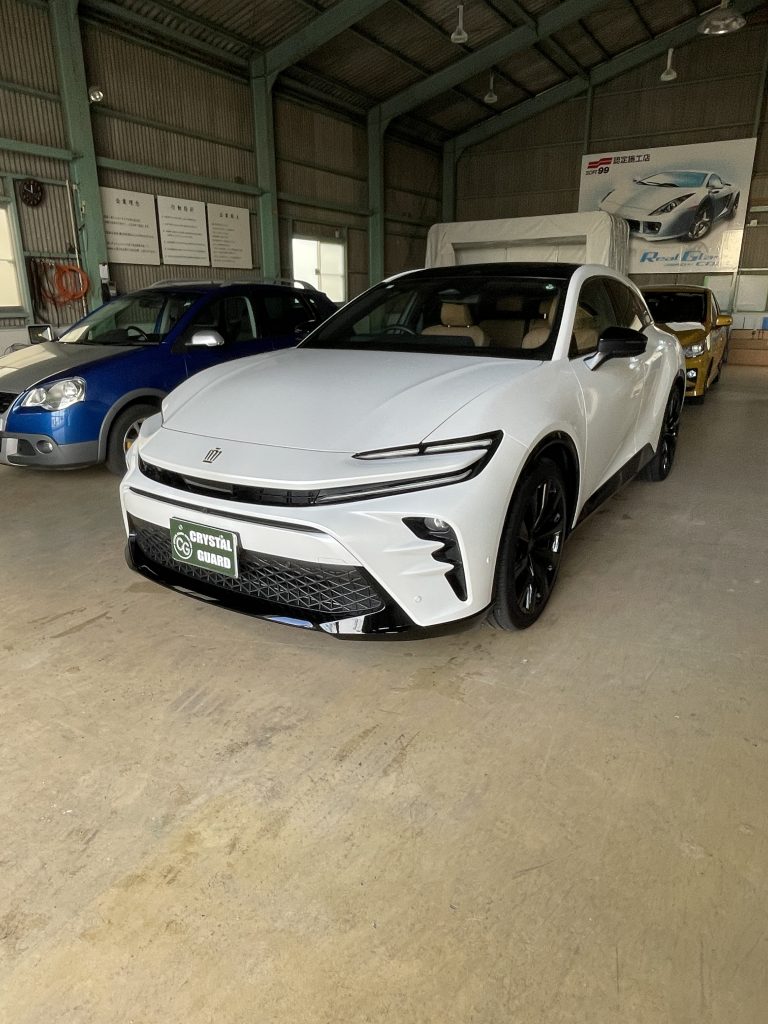 クラウンスポーツ手洗い洗車